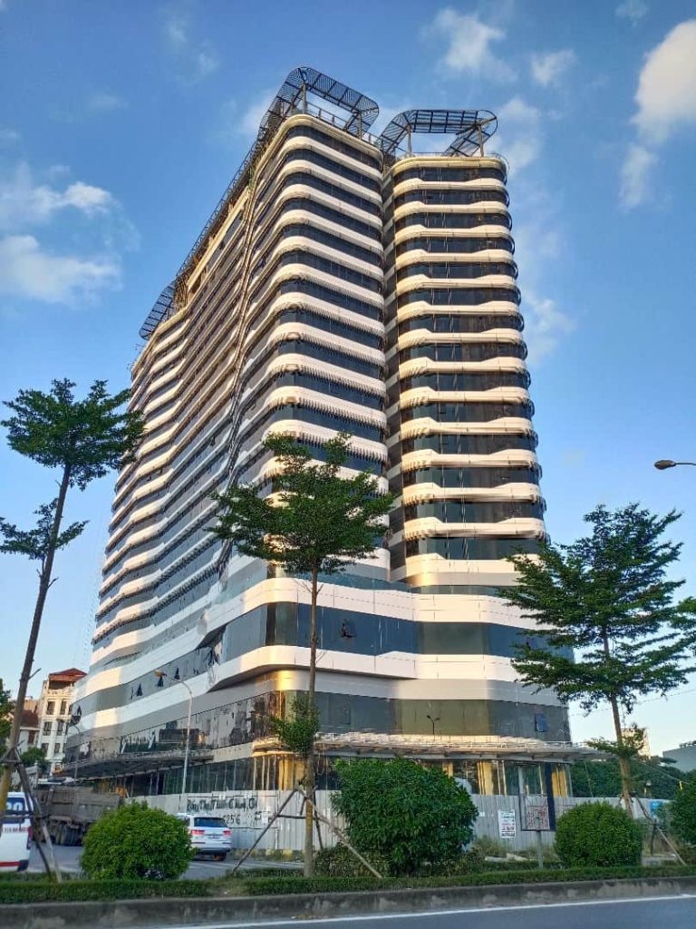 SIMCO BUILDING – FRASER RESIDENCE