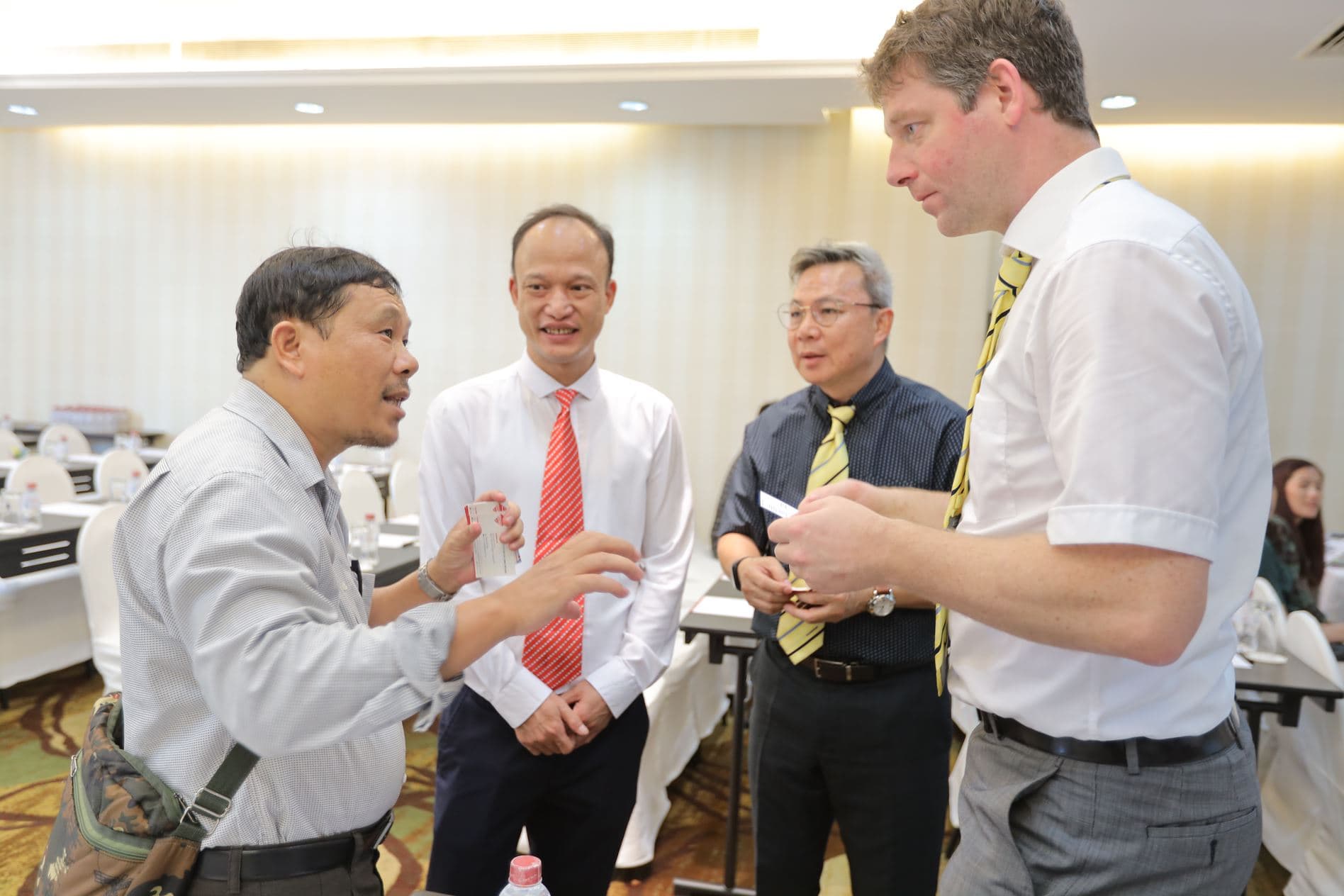 van giảm &aacute;p